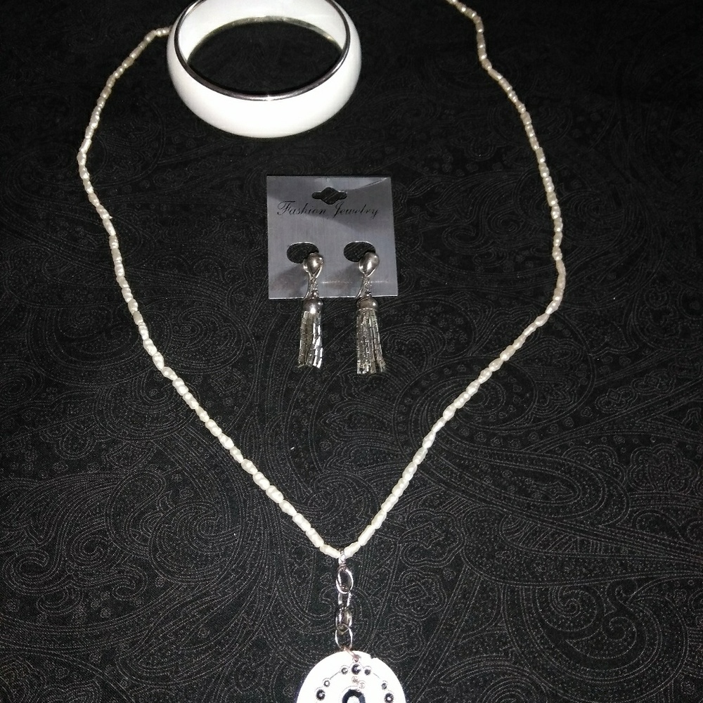 Vintage Charm Necklace Set